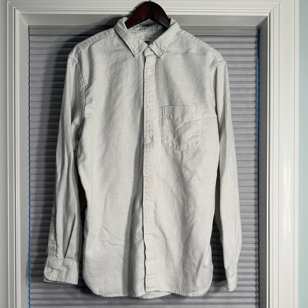 100% cotton flannel light grey button down shirt size XL.